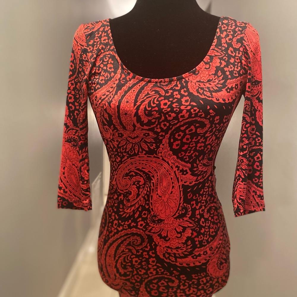 Red French Pattern Sheer Backless Dress